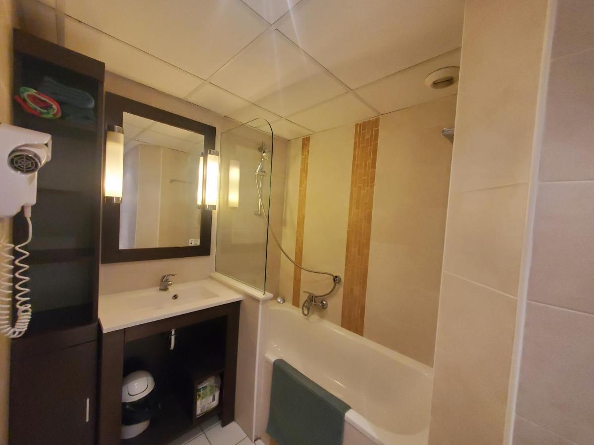Cap Hermes Studio 31M2 Vue Port Climatise Piscine, Fréjus Extérieur photo
